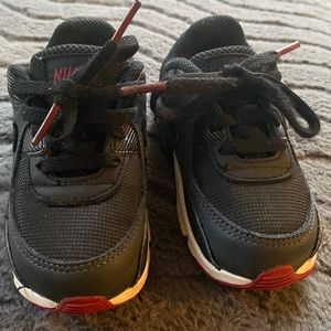 Nike Gym Shoes Sneaker Black